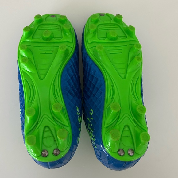 Eletto Soccer Cleats - Picture 8 of 10